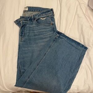 Universal Thread Jeans